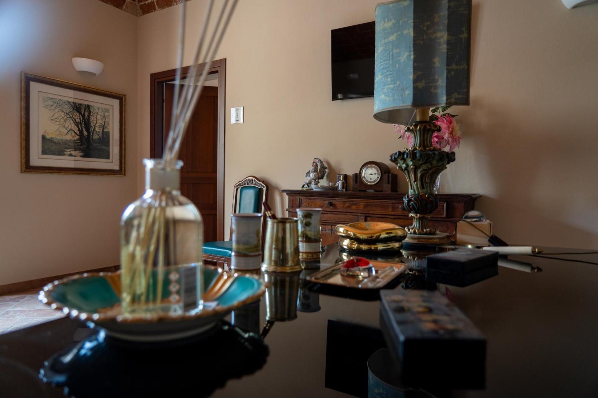 Cascina Baronina Bed & Breakfast Terruggia ภายนอก รูปภาพ