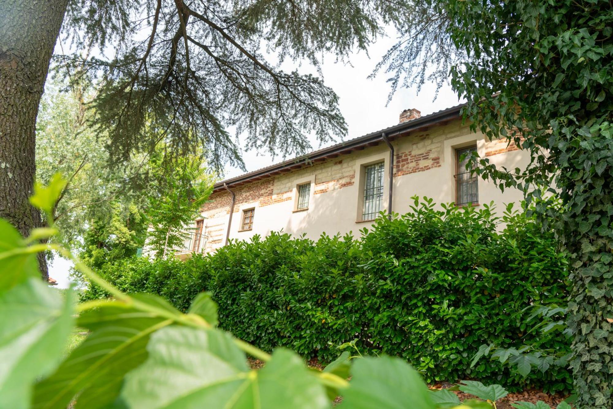 Cascina Baronina Bed & Breakfast Terruggia ภายนอก รูปภาพ